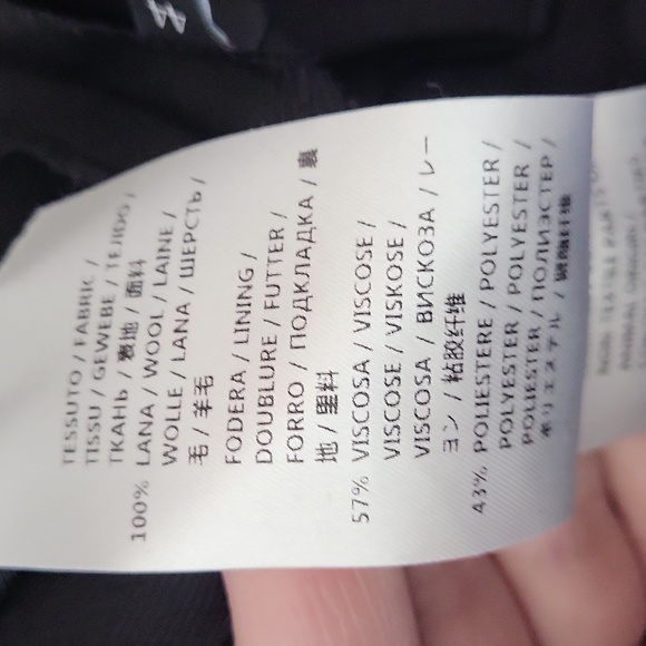 Gucci Black Capri Crop Fit Flat Front High-Waisted Pants Size 44(8) - Picture 17 of 17